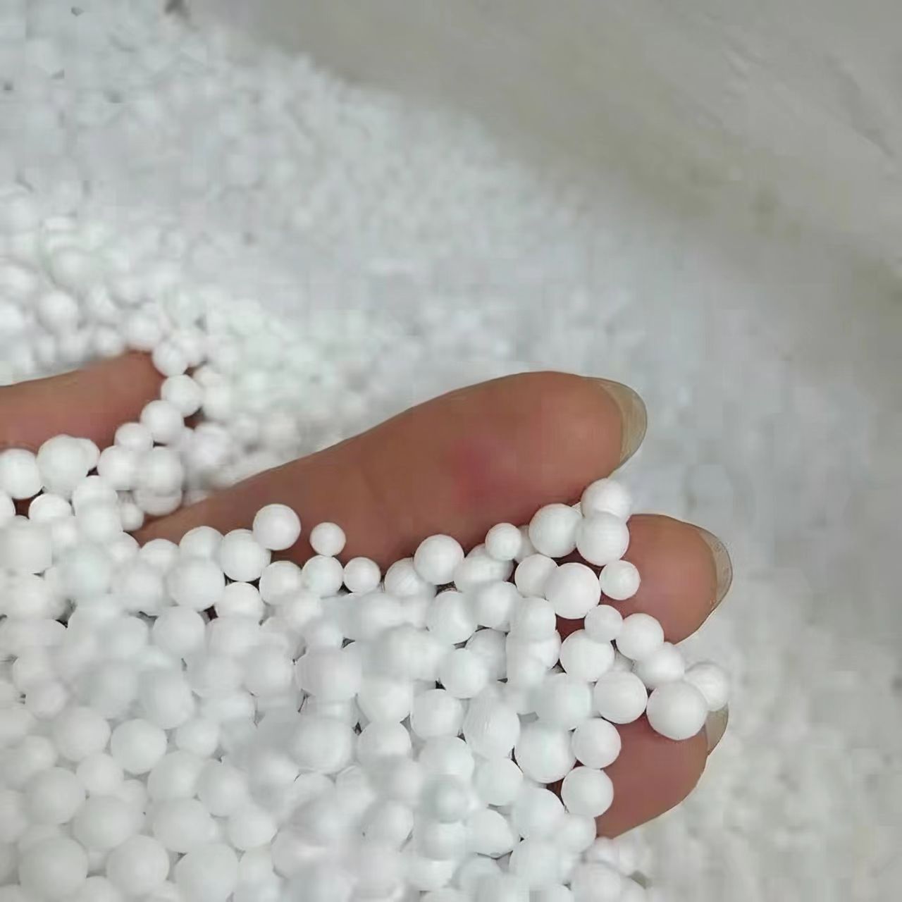 White Foam Balls for Bean Bags - Baby Products Wholesale recension och pris