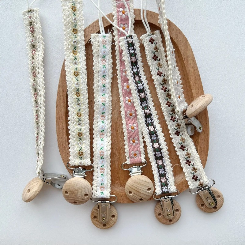 Lace Pacifier Clip Chain for N - Baby Pacifier Clip recension och pris